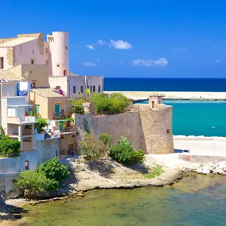 Holiday home Purple House A
