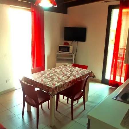 Purple House A Castellammare del Golfo