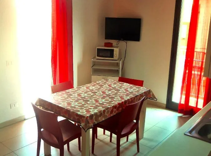 Purple House A Castellammare del Golfo